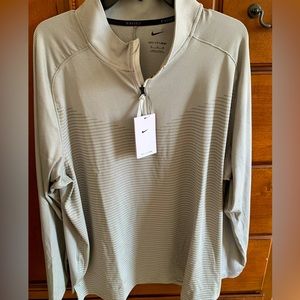 NWT Nike golf men’s quarter-zip pullover